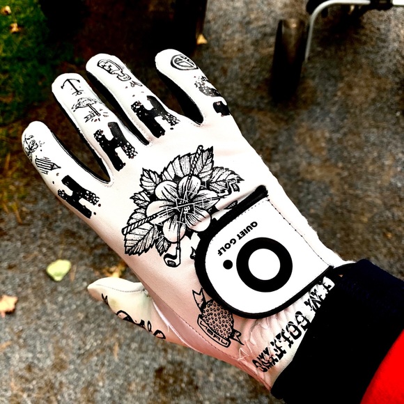 Quiet Golf Tatted Golf Glove - Picture 3 of 6